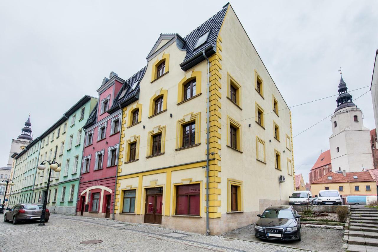 Apartament Gemini Dzierzoniow Luaran gambar