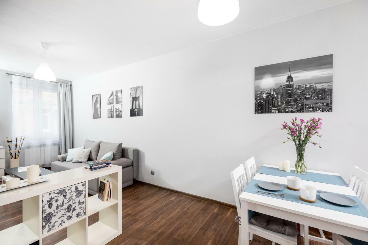 Apartament Gemini Dzierzoniow Luaran gambar