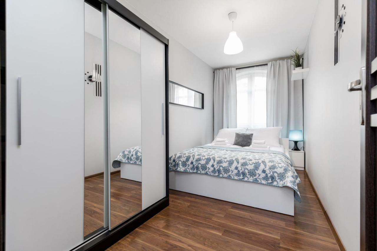 Apartament Gemini Dzierzoniow Luaran gambar