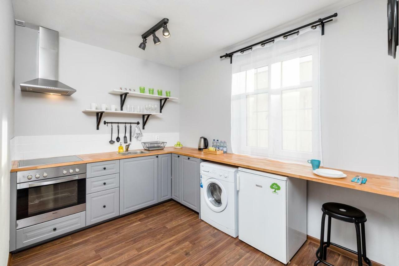 Apartament Gemini Dzierzoniow Luaran gambar