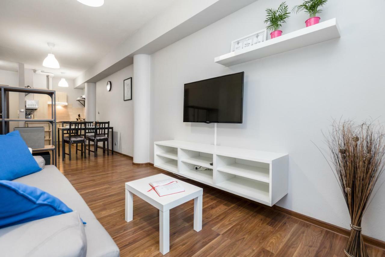 Apartament Gemini Dzierzoniow Luaran gambar