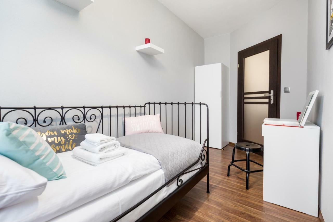 Apartament Gemini Dzierzoniow Luaran gambar