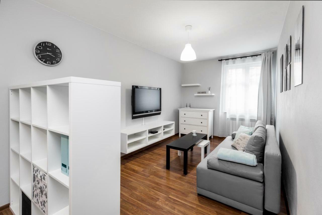 Apartament Gemini Dzierzoniow Luaran gambar