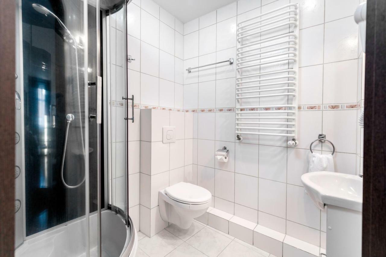 Apartament Gemini Dzierzoniow Luaran gambar