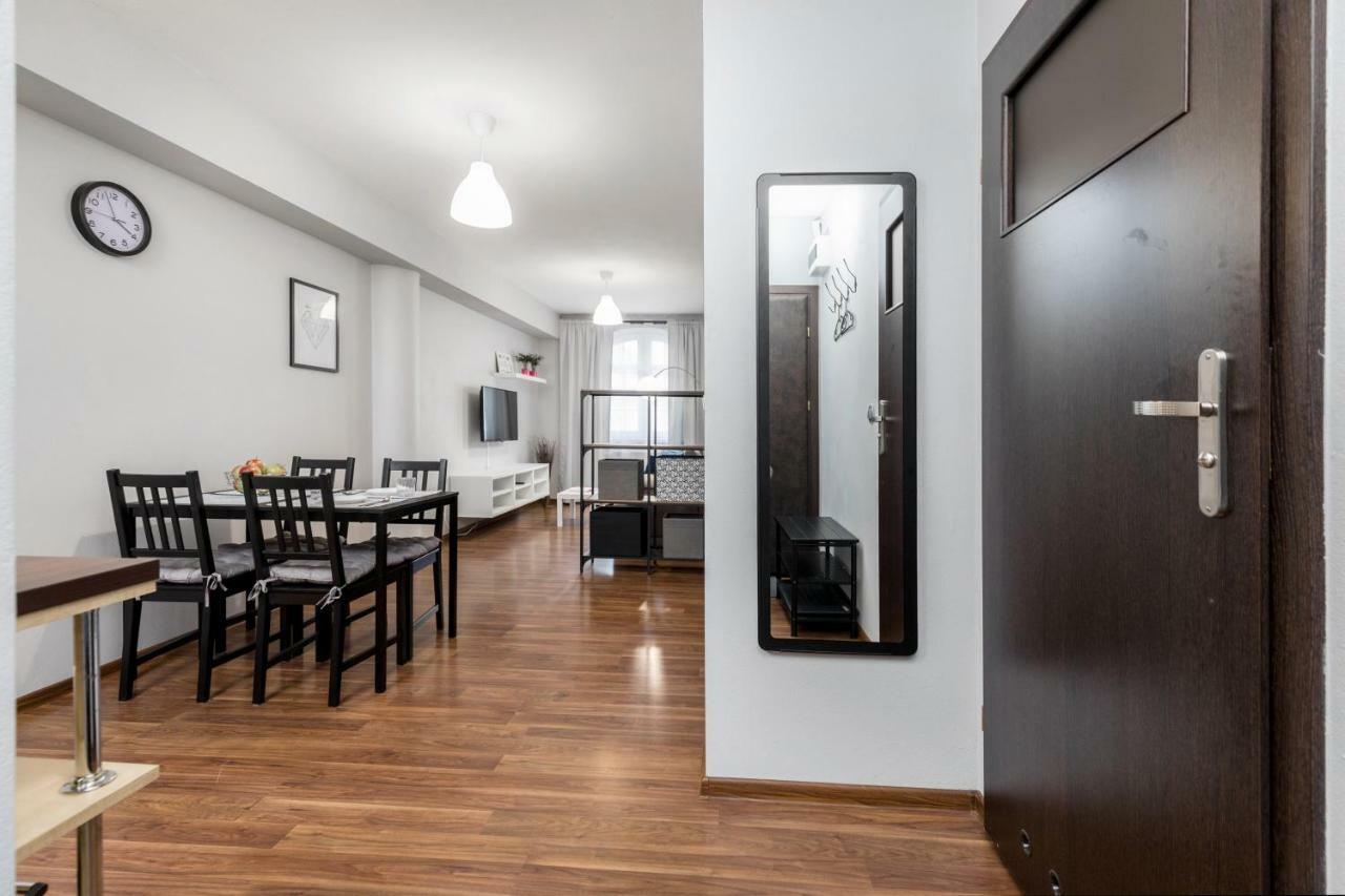 Apartament Gemini Dzierzoniow Luaran gambar